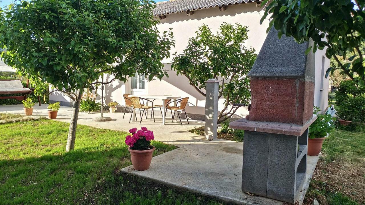 Apartmani Kaštelan Barbat na Rabu Bagian luar foto